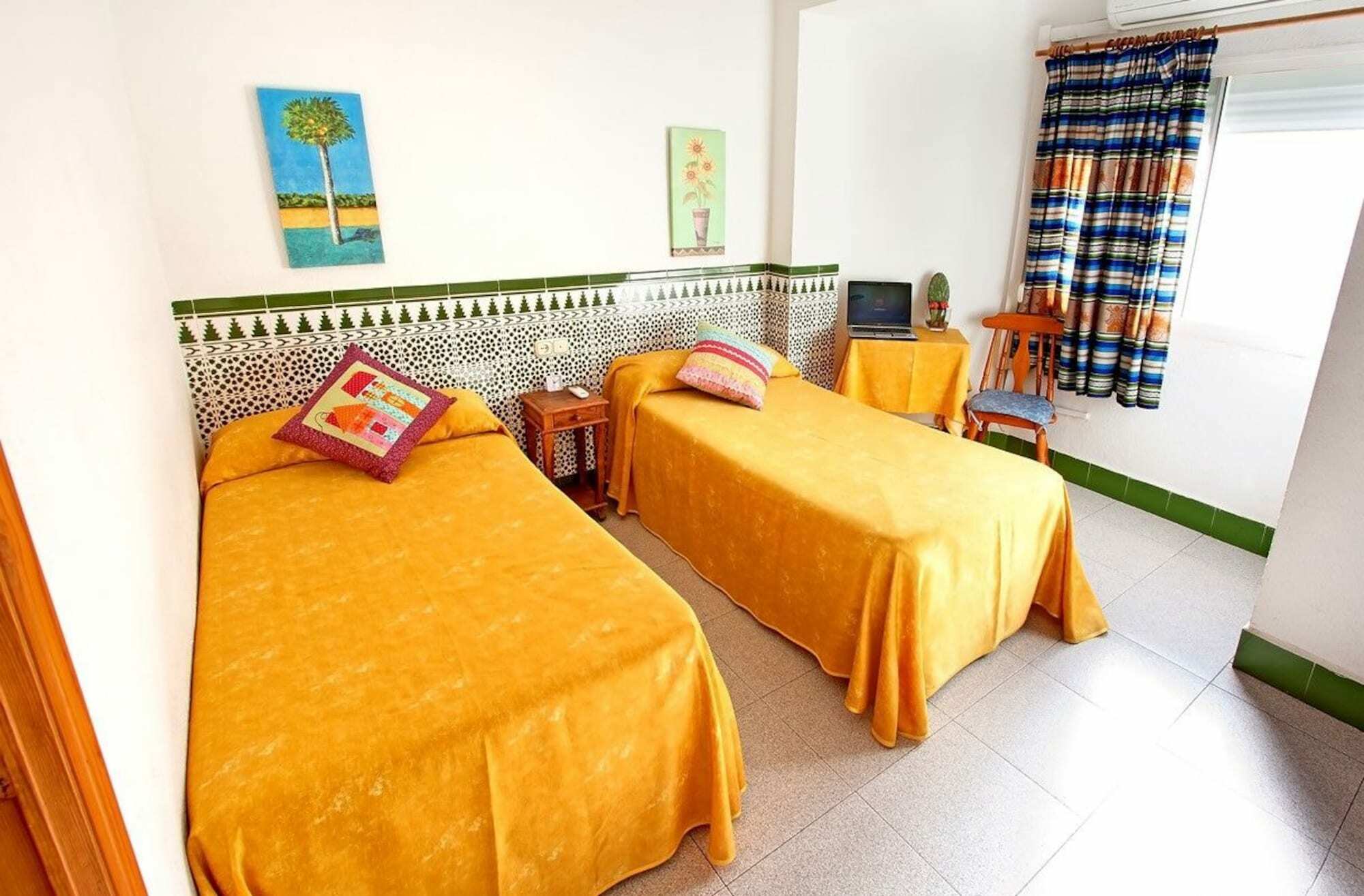 Hostal Estacion Almeria Exterior photo